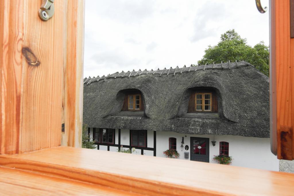 Nabolos Rooms Bovense Exterior photo